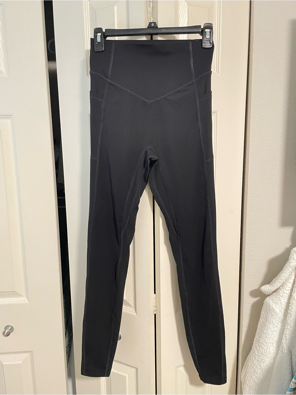 HALARA Black Full Length Leggings - Small